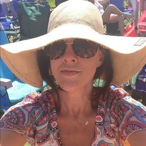 Meet your Posher, Haley